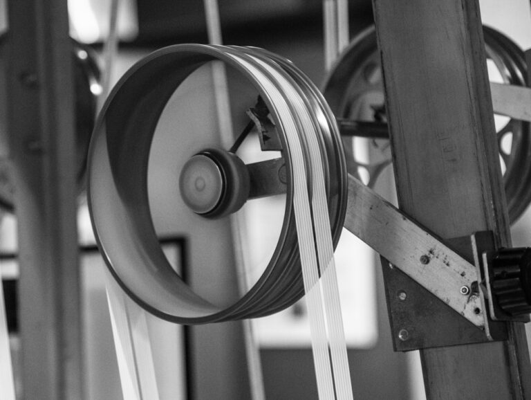 moteur transmission poulie et courroie